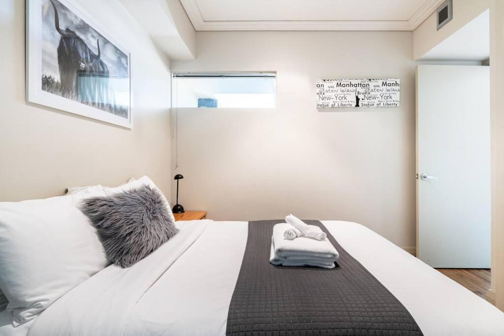 Luxury Waterfront Nest Above Viaduct Harbour Daire Auckland Dış mekan fotoğraf