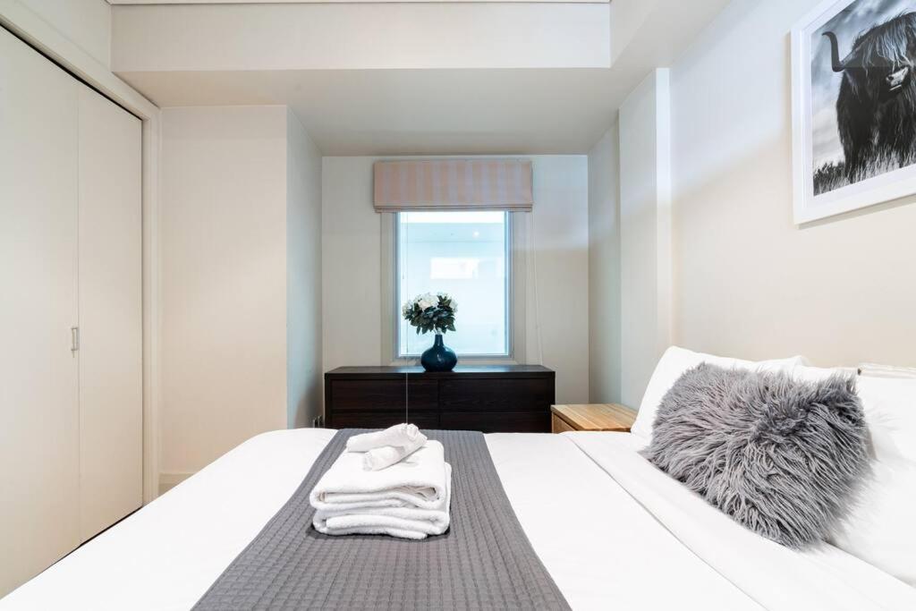 Luxury Waterfront Nest Above Viaduct Harbour Daire Auckland Dış mekan fotoğraf