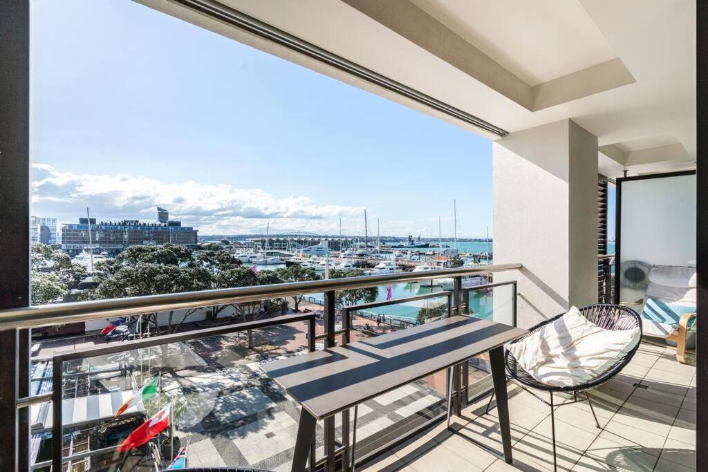 Luxury Waterfront Nest Above Viaduct Harbour Daire Auckland Dış mekan fotoğraf
